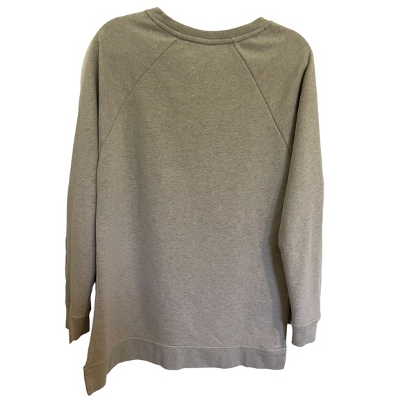 Nike DRI-FIT Women’s Grey Split Hem Sweatshirt SIZE SMALL - Picture 2 of 6